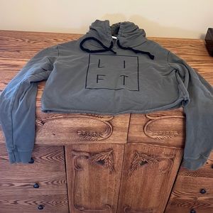 Crop sweatshirt size small